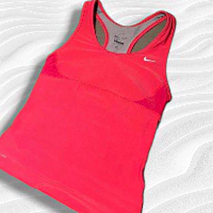 Nike Swoosh Medium-Impact Sports‎ Bra Tank